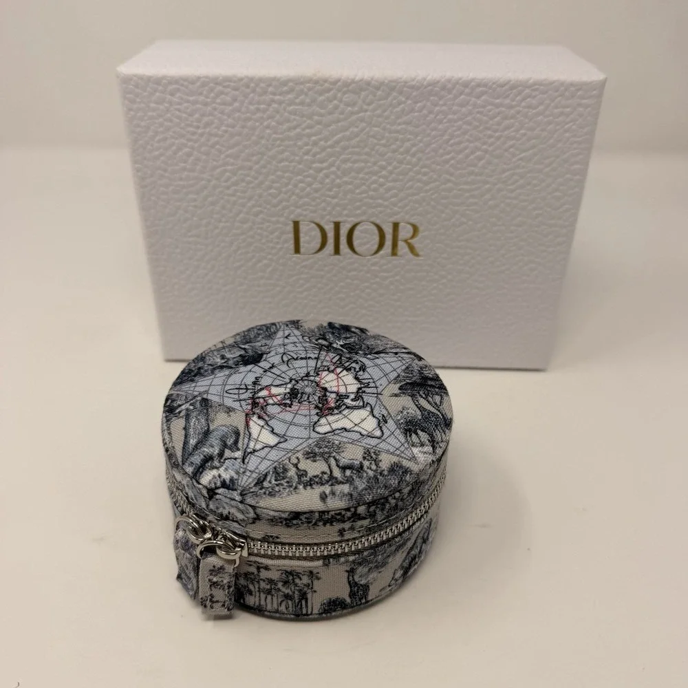 DIOR Around The World Travel Jewelry Case & Miss Dior Blooming Bouquet Gift Set